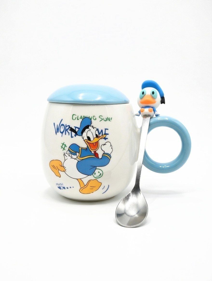 Donald Duck cup with lid and spoon