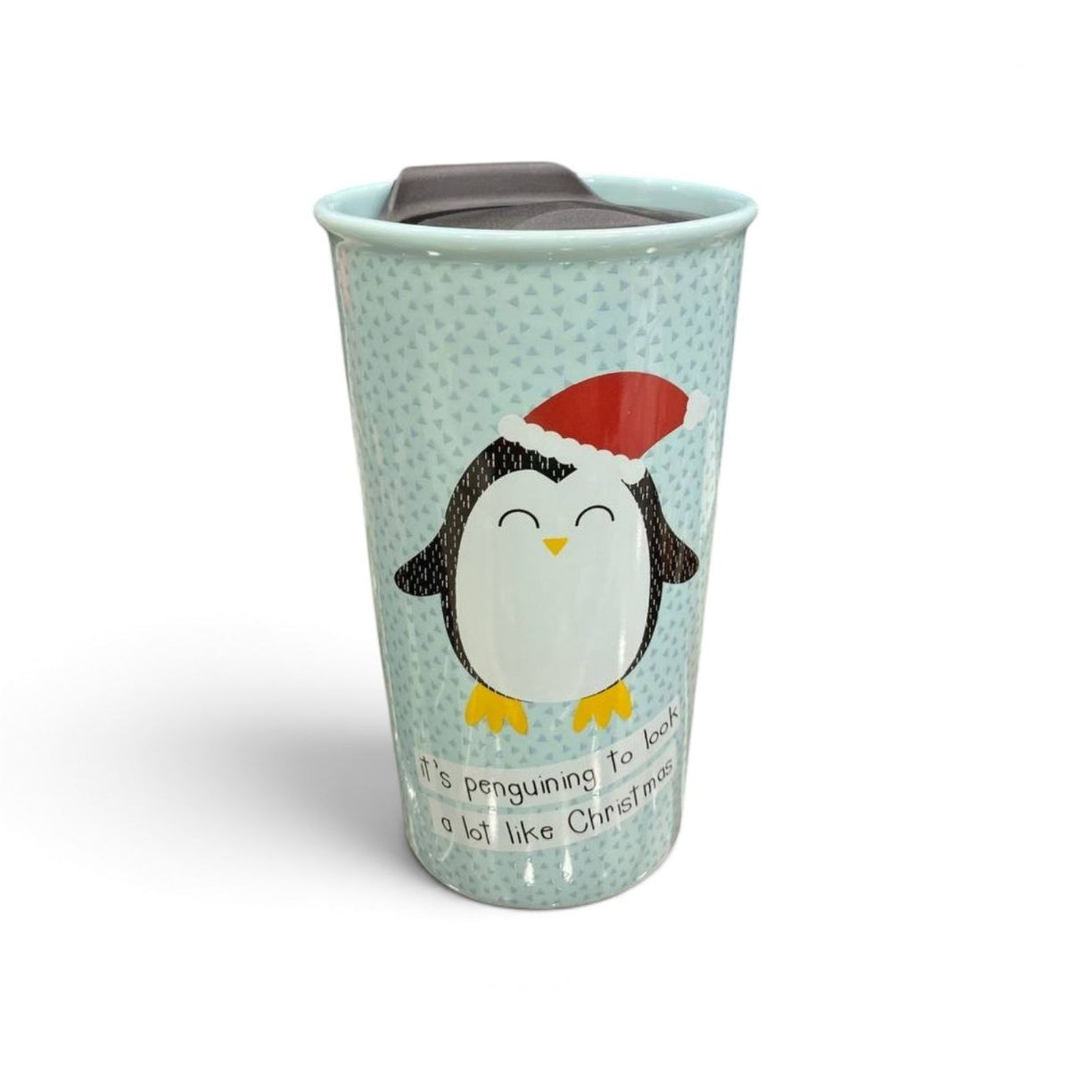 Ceramic mug with silicone lid