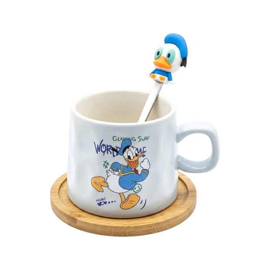 Donald Duck mug with wooden coaster and spoon