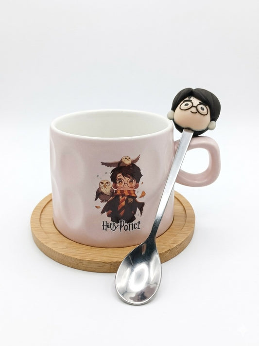 Harry Potter pink mug with a wooden coaster and spoon