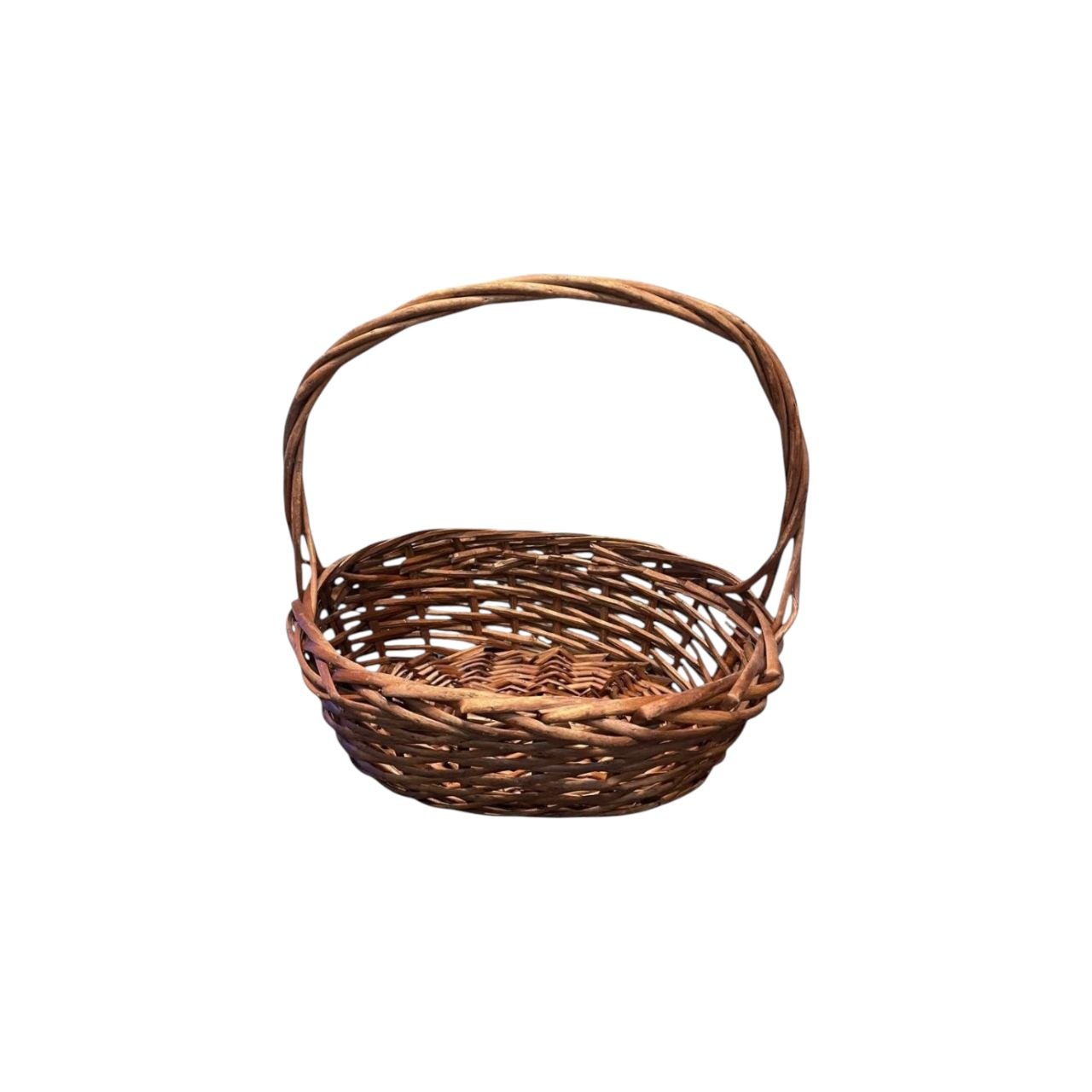 Wicker fruit holder