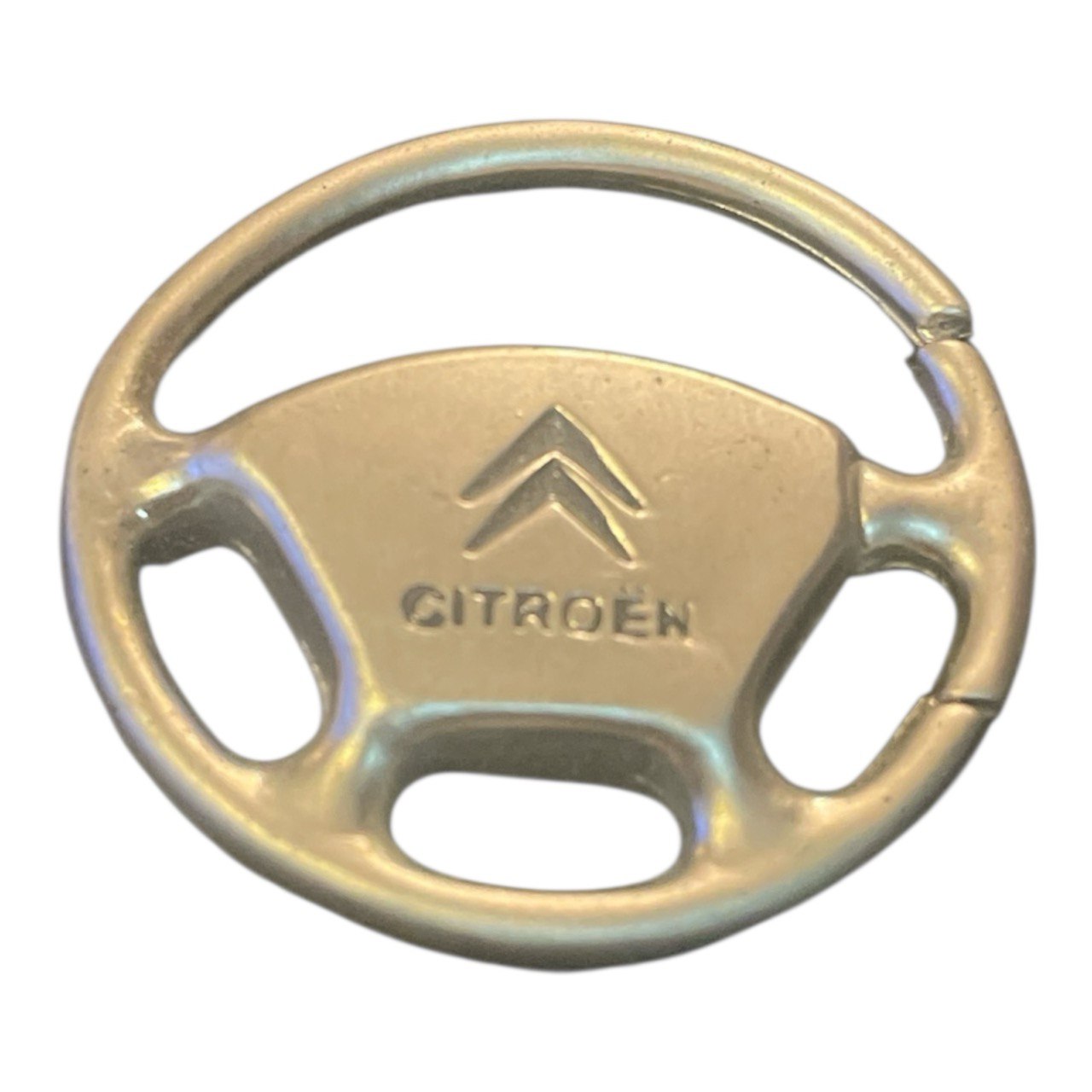 Car steering wheel medallion