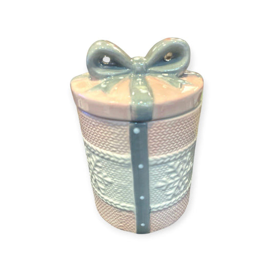 Round bonbonniere with a large pink bow