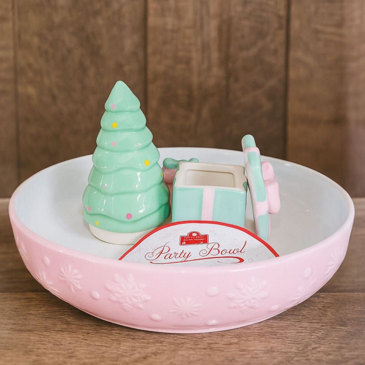 Pink tree plate